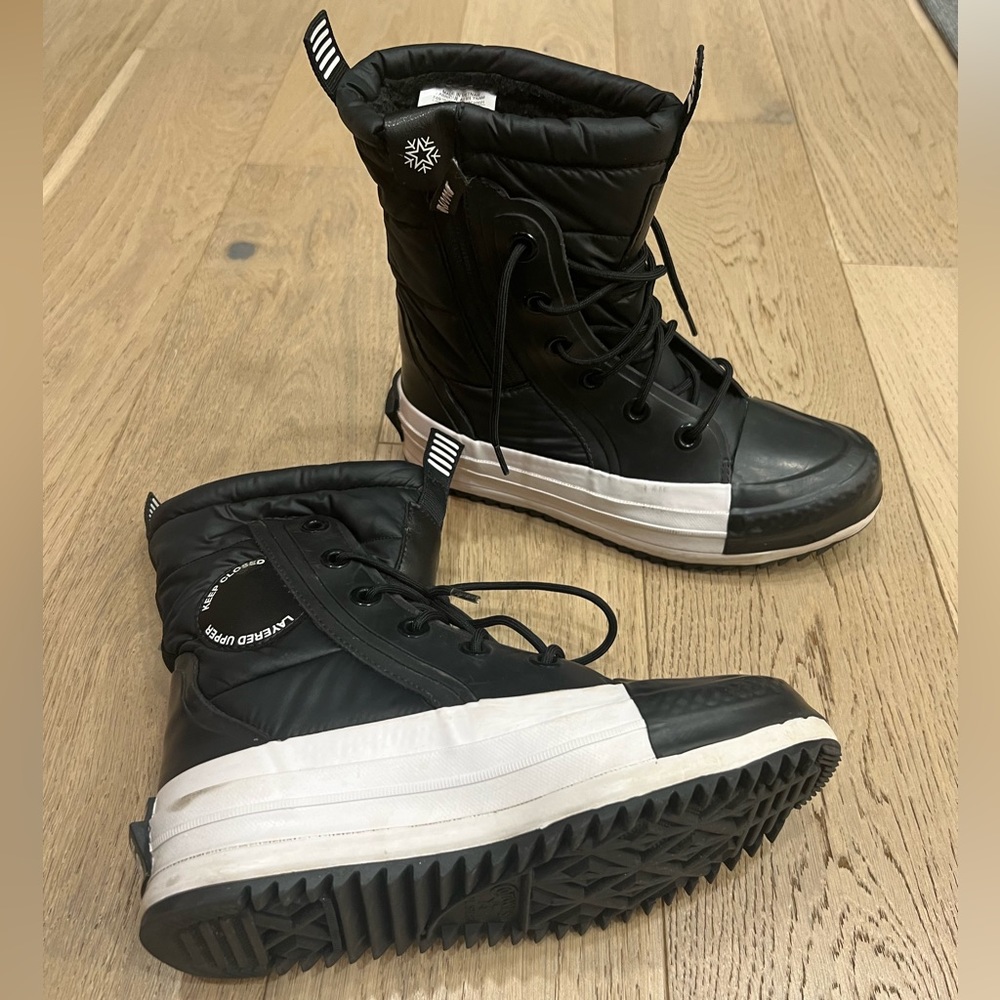 Platform Converse Winter Boot - Size 6 ❄️🖤